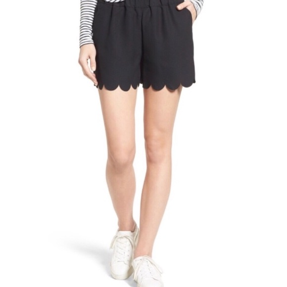 Madewell Pants - Madewell Scallop Hem Shorts